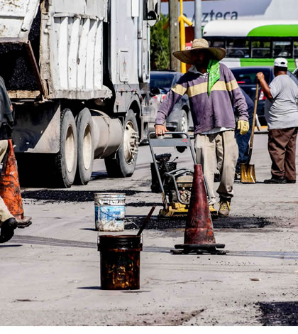 Atienden Calles de la Ciudad