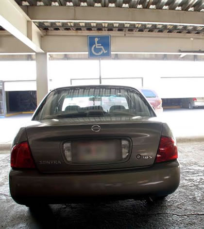 Otorga Transito Tarjeta Para Personas con Discapacidad