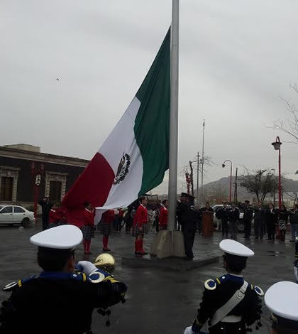 Realizarán Honores a la Bandera en Plaza de los Supremos Poderes
