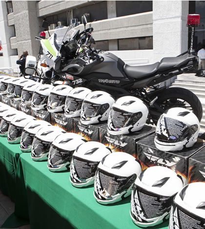 Recibe Dirección de Tránsito 33 Motocicletas