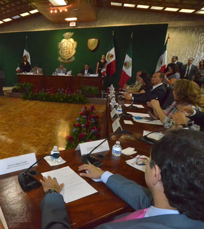 Autorizan Prohibición de Narco Corridos