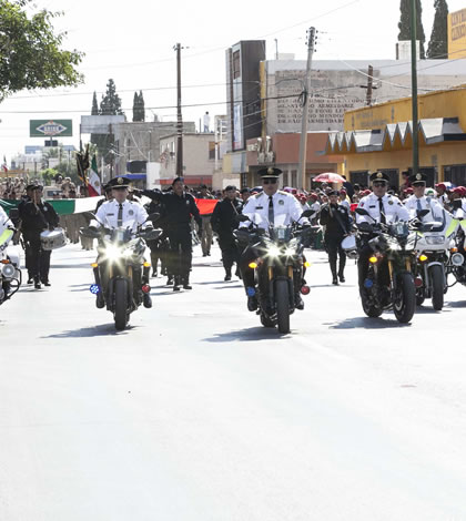 Culminan con Desfile Festejos por Independencia de México