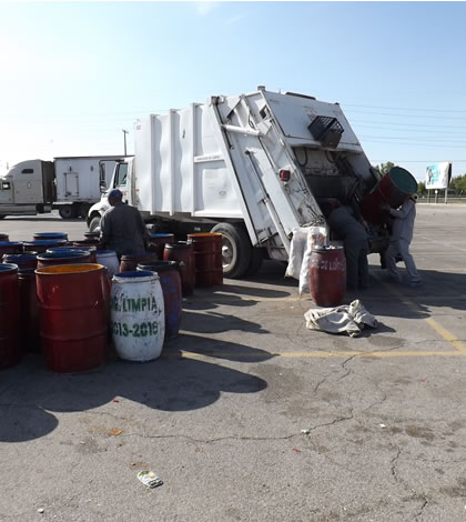 Limpian Toneladas de Basura Después de Festejos Patrios