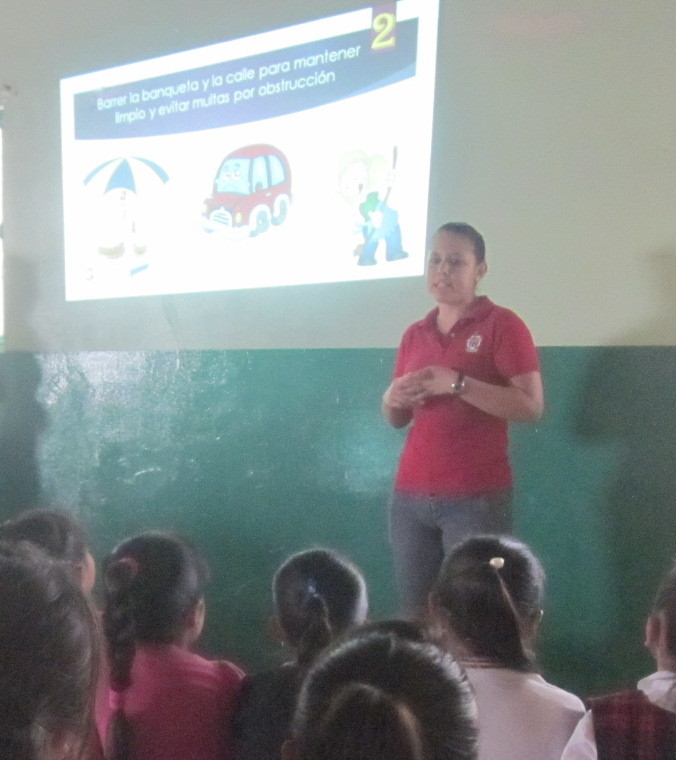 Imparten Pláticas de Concientización a Estudiantes