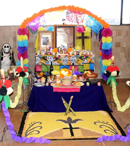 Convocan a Concurso de Altares y Catrinas