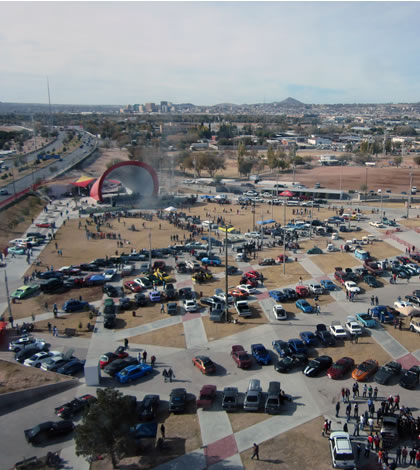 Car Show en Apoyo a Santa Claus Bombero