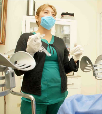 Continúan Exámenes Gratuitos del Papanicolaou y Detección del VPH