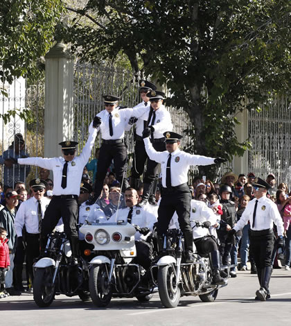 Miles Participan en Desfile del 105 Aniversario de la Revolución Mexicana