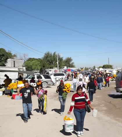 Superan Cementerios 16 mil Visitas