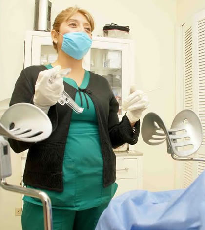 Continúan Exámenes Gratuitos de Papanicolaou y Detección del Virus del Papiloma