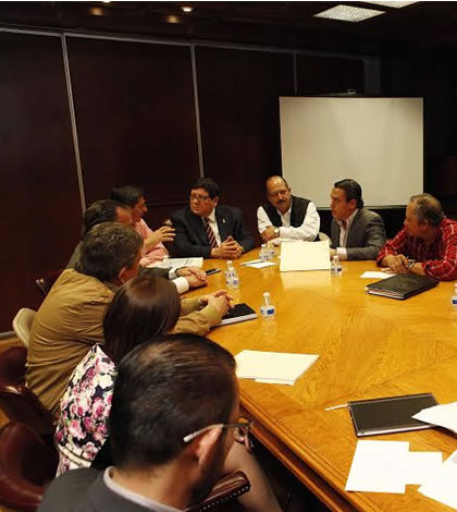 Buscan Municipio, SEDATU y SEDESOL Beneficiar a Familias de Escasos Recursos