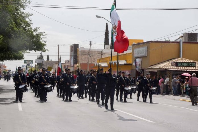 Conmemoran con Desfile Aniversario de la Batalla de Puebla