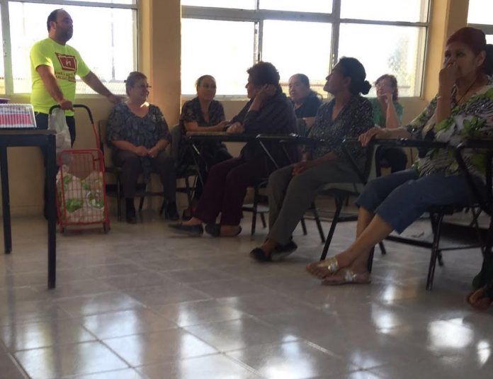 Festeja Hector Hugo Avitia a Madres Simpatizantes