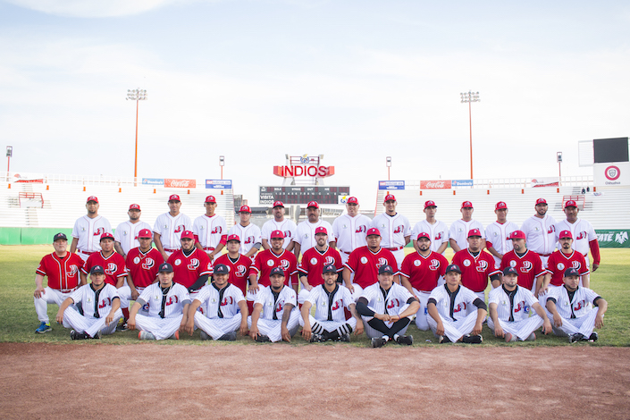 Posa Indios de Juárez para la fotografía oficial 1 Indios Beisbol Oficial