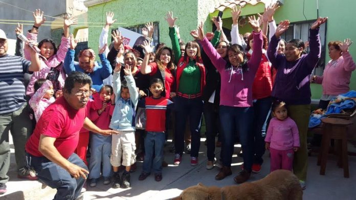 Ofrece Yaneth Romo Calidad Educativa y Apoyo a Madres Solteras.