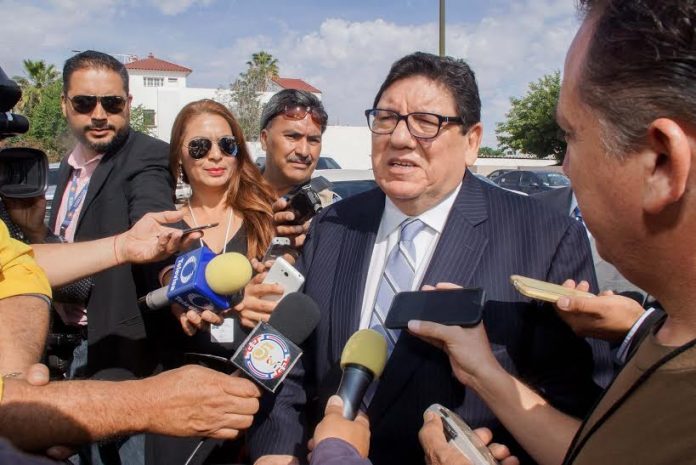 Políticas de Donald Trump Afectan Relaciones Internacionales Javier González Mocken