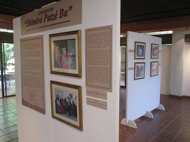 Exposición Shimivo Patzé