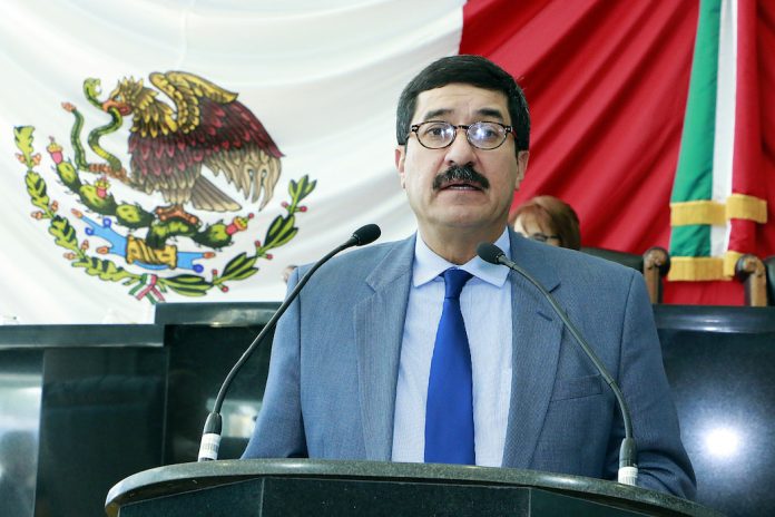 No pagaremos ni un centavo del muro: Javier Corral