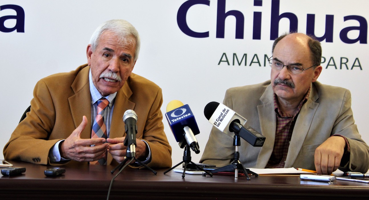 Andrés Carbajal Casas. Obras Públicas y Hugo Almada Mireles Subsecretario Desarrollo Socal