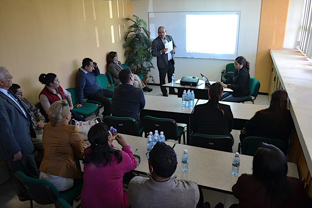 Mesa de trabajo UTCJ