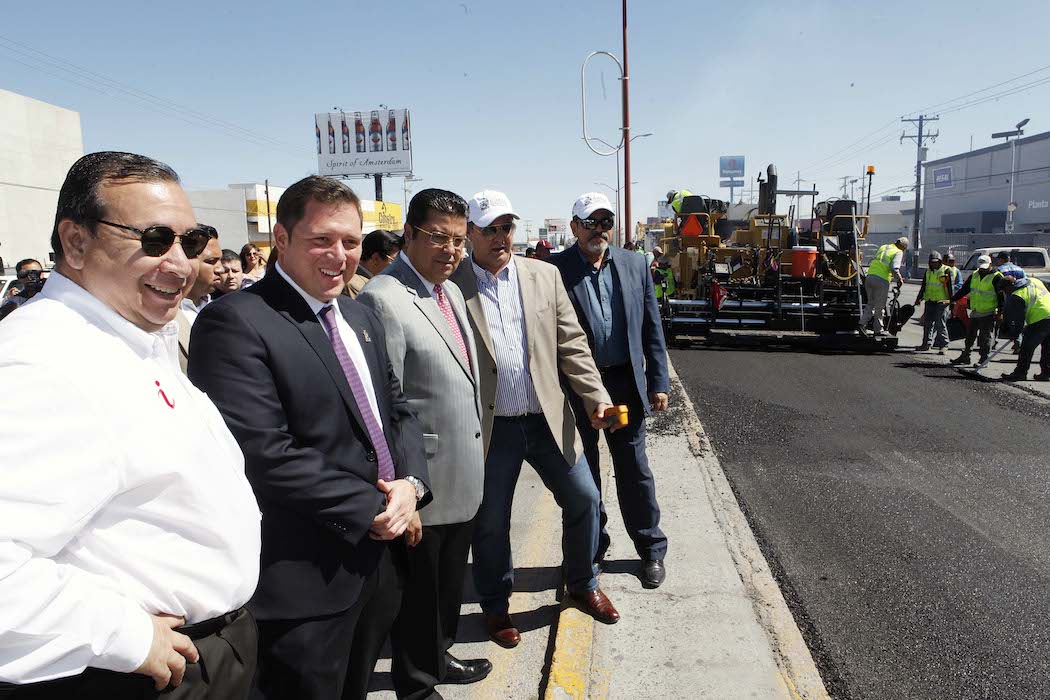 Inicia recarpeteo en arterias principales 1 Pavimentacion Armando Cabada