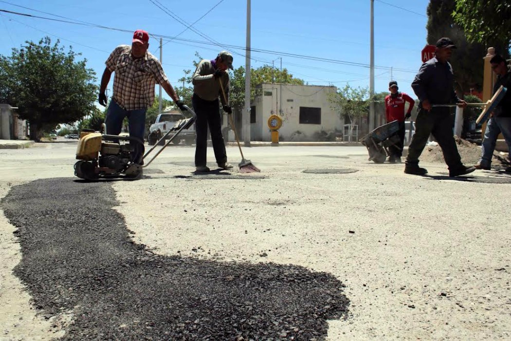 Tapan en una semana mas de 3 mil 200 baches 1 bacheo 1