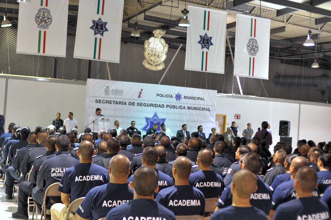 Apoyan a policías municipales para mejorar su vivienda 1 Policia municipal vivienda