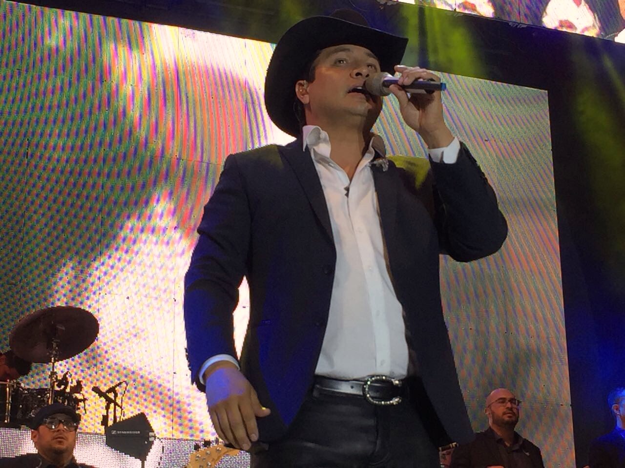 Abarrota Julión Álvarez Feria Juárez 1 Julion Alverez 2