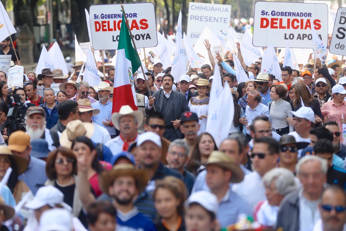marcha triunfal caravana dignidad
