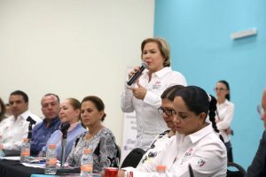 Index y Canadevi reciben a Adriana Terrazas y su propuesta "Juárez como Estado" 1 Adriana Terrazas INDEX