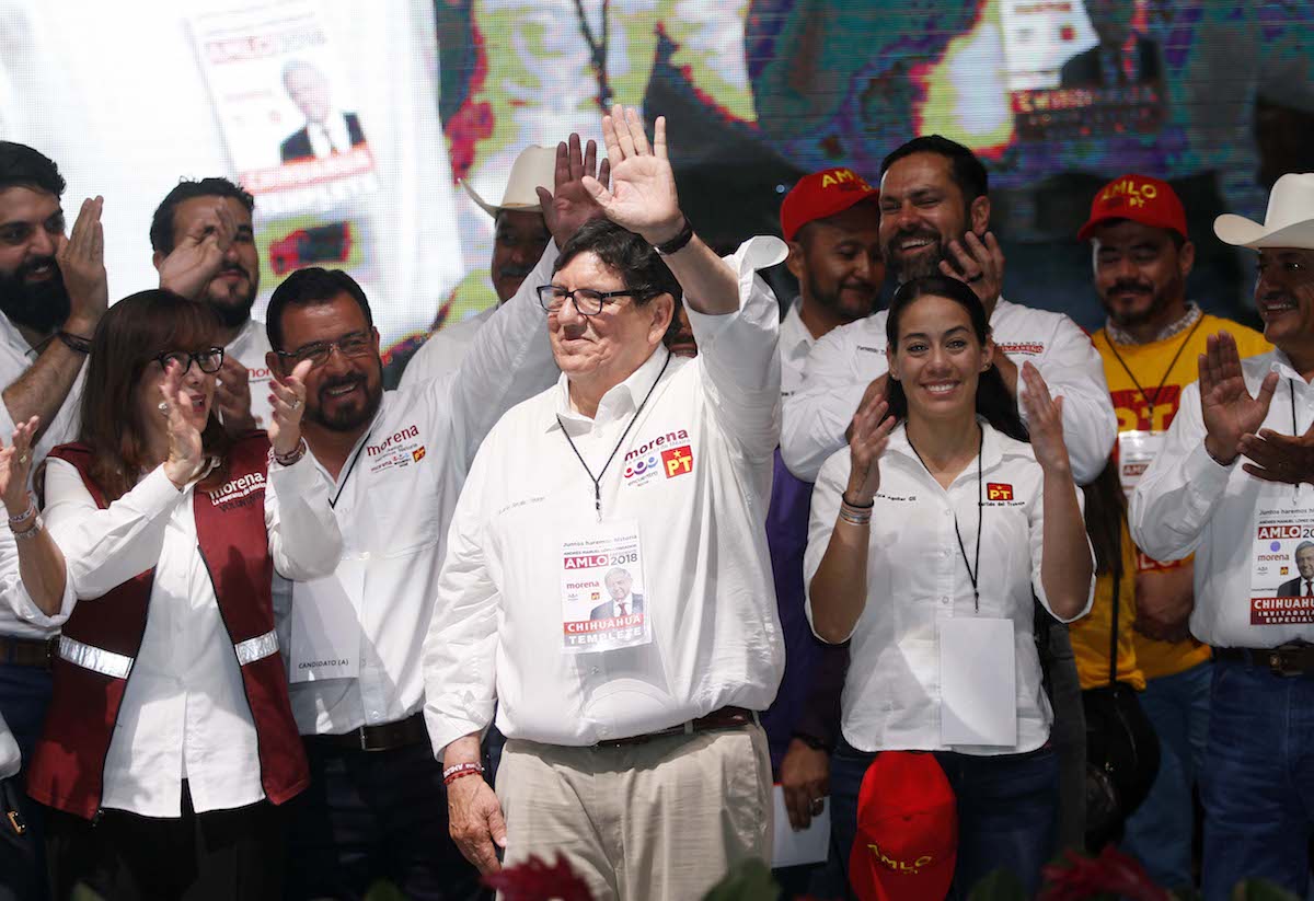 Mocken con Obrador 63