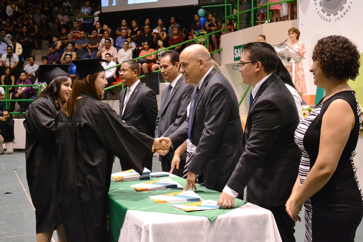 UTCJ Cuaron Graduacion
