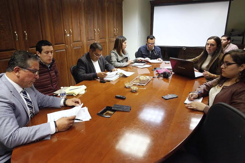 operacion y mantenimiento de PMU regidores