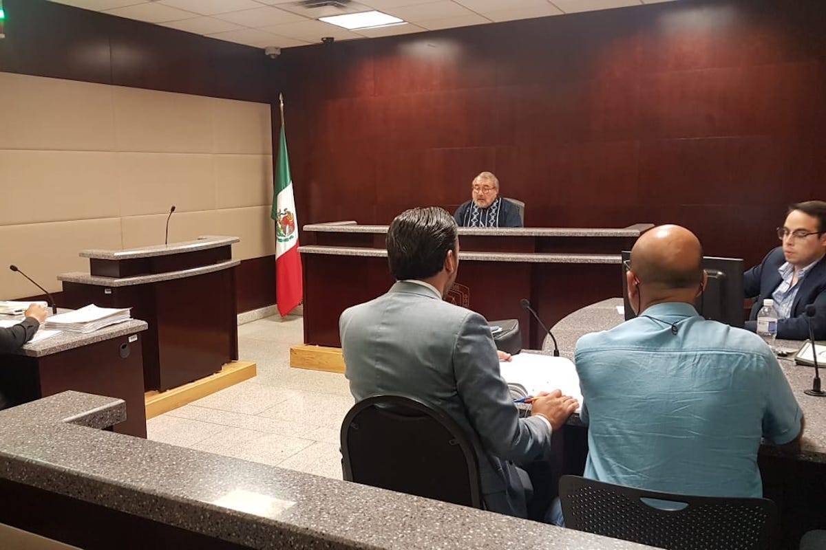 4439f2389f2a52b5a2debd1cd194e958