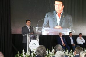 Alcalde Armando Cabada