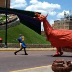 “Caballeros y Dragones” en plena plaza Independencia 3 Caballeros y Dragones Jornadas Vilistas 00003