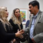 Visita Gobernador Javier Corral a familiares de heridos en El Paso 2