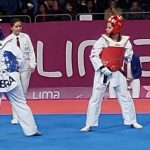 Daniela Martinez peto rojo