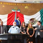 Morena toma tribuna 6