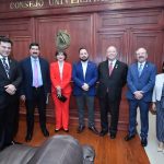 GOBERNADOR EN III INFORME UACH 15