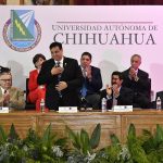 GOBERNADOR EN III INFORME UACH 4