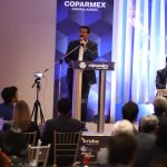 Juntos empresarios y gobierno 1