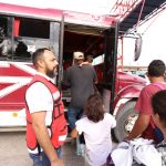 Trasladan a migrantes apostados junto a los puentes 6