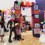 Adornan estudiantes y docentes oficinas de Gobierno del Estado con altares de muertos 4 Día de Muertos 2