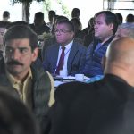 Anuncia Gobernador más inversión para hospitales y equipamiento 11 Entrega Gobernador reconocimientos por el Día del Médico 5