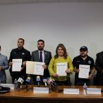 Firman Subsecretaría de Educación y autoridades de seguridad convenio de colaboración de Revisión Mochila 1 IMG 01561