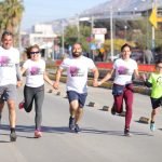 Vencen obstáculos en carrera pedestre 17