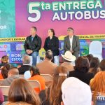 Entrega Ronda Escolar 100 camiones y 24 camionetas para 66 municipios 19 DSC 6593