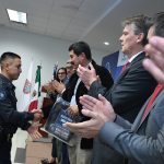 Entrega Estado 350 uniformes al personal de la Agencia Estatal de Investigación en Juárez 17 ENTREGA DE UNIFORMES AEI EN JZ 19