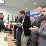 Entrega Estado 350 uniformes al personal de la Agencia Estatal de Investigación en Juárez 20 ENTREGA DE UNIFORMES AEI EN JZ 22